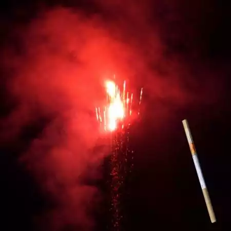 Chandelle romaine 8 coups pot à feu rouge 